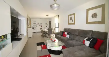 4 bedroom apartment in La Zenia, Spain