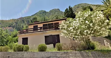 Dom 3 pokoi w Muo, Czarnogóra