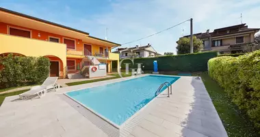 Mieszkanie 3 pokoi w Castelnuovo del Garda, Włochy