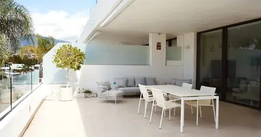 Apartamento 3 habitaciones en Estepona, Španjolska