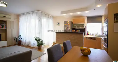 Apartamento 3 habitaciones en Budapest, Hungría