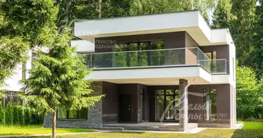 Casa 5 habitaciones en poselenie Pervomayskoe, Rusia