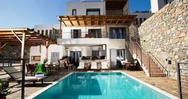 Вилла 4 комнаты  с видом на море, с бассейном, с видом на горы в Айос-Николаос, Греция