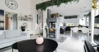Casa 4 habitaciones en Kerava, Finlandia