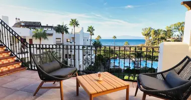 3 bedroom apartment in Estepona, Spain