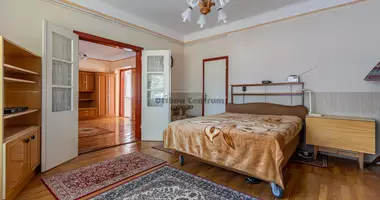 4 room house in Isaszeg, Hungary