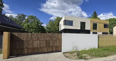 Casa 4 habitaciones en Vikuli, Letonia