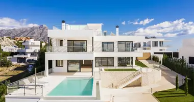Villa 4 bedrooms with parking, with sea view, with terrace in Spain