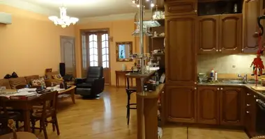 5 bedroom apartment in Navapolatsk, Belarus