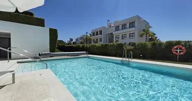 3 bedroom apartment in Estepona, Spain