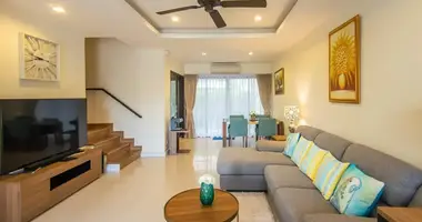 Adosado Adosado 3 habitaciones con Doble acristalamiento, con Amueblado, con Aire acondicionado en Phuket, Tailandia