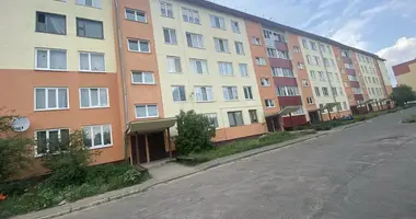 Apartamento 3 habitaciones en Byalynichy, Bielorrusia