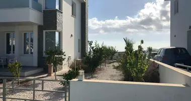 Casa 4 habitaciones en Paralimni, Chipre