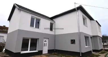 8 room house in Zalakomar, Hungary