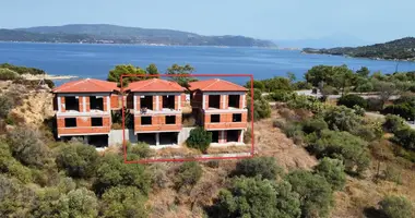 Reihenhaus 3 Zimmer mit Meerblick, mit Bergblick in Nea Roda, Griechenland