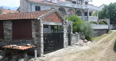 Haus 3 Schlafzimmer in Tivat, Montenegro
