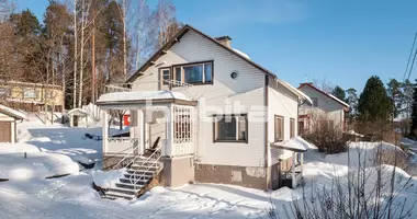 Dom 4 pokoi w Jyvaeskylae sub-region, Finlandia