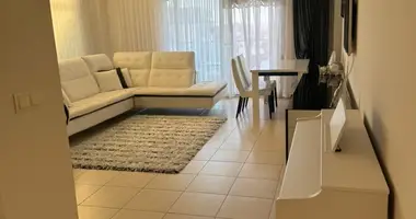 Apartamento 4 habitaciones en Akarca Koyu, Turquía