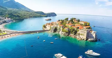 Plot of land in Sveti Stefan, Montenegro