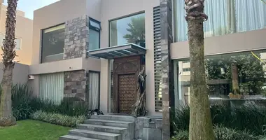 Casa 5 habitaciones en Interlomas, México