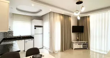 Квартира 2 комнаты с лифтом, с видом на море, с бассейном в Махмутлар центр, Турция
