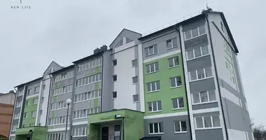 Apartamento 2 habitaciones en Smilavichy, Bielorrusia