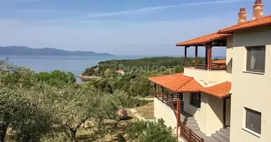 5 bedroom house in Ierissos, Greece