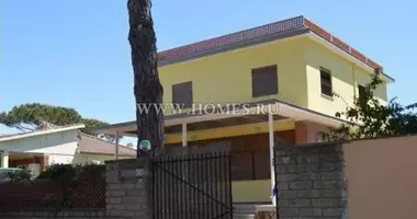 Villa  with Furnitured, with Air conditioner, with Sea view in Anzio, Italy