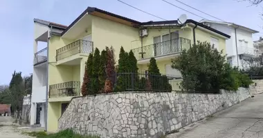 Дом 4 спальни в Игало, Черногория
