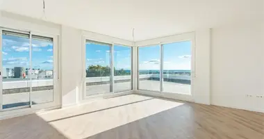3 bedroom apartment in Marbella, Spain