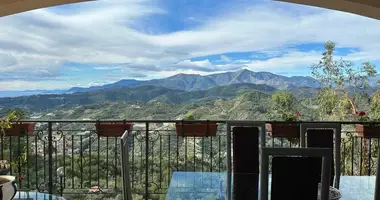 Villa  con Amueblado, con Vistas al mar en Italia