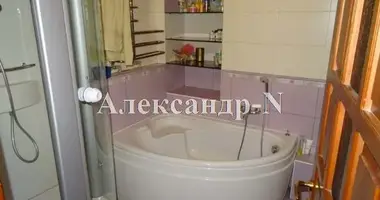 6 room apartment in Odessa, Ukraine