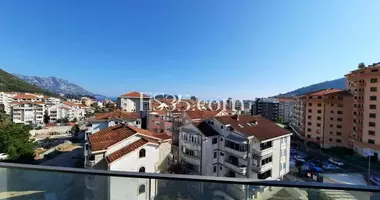 Wohnung 4 Zimmer in Budva, Montenegro