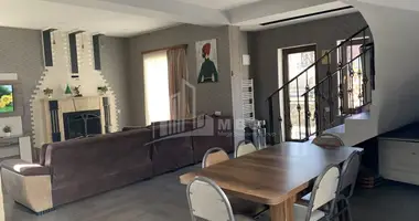 Villa 4 bedrooms with Furnitured, with Central heating, with Yes in Georgia