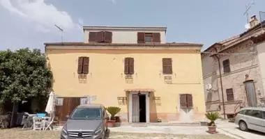 Townhouse 7 rooms in Terni, Italy