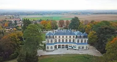 Schloss 32 Schlafzimmer in Frankreich