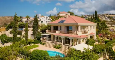 Villa 5 bedrooms in koinoteta agiou tychona, Cyprus
