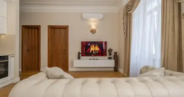 Квартира 3 спальни в Рига, Латвия