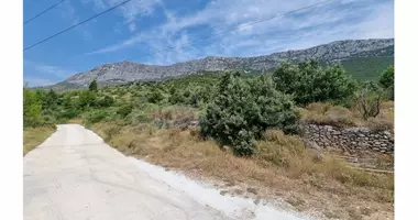 Terrain dans Kastel Gomilica, Croatie