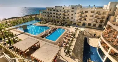 Hôtel dans Paphos, Bases souveraines britanniques