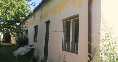 6 room house in Kisber, Hungary