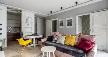 Wohnung 3 zimmer in Warschau, Polen