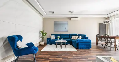 Wohnung 4 zimmer in Warschau, Polen