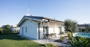 Villa 3 bedrooms with Veranda in Lonato del Garda, Italy