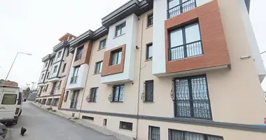 Dúplex 5 habitaciones en Zeytinburnu, Turquía