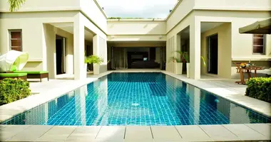 Villa 4 chambres dans Phuket, Thaïlande