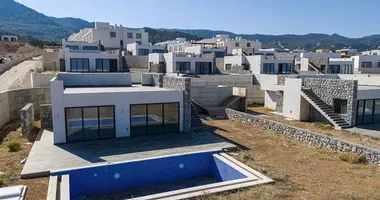 Bungalow Bungalow 4 habitaciones con Vistas al mar, con Junto a la playa en Kalograia, Chipre del Norte