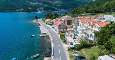 Wohnung 3 Zimmer in Tivat, Montenegro