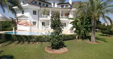 Villa 8 rooms with parking, with Swimming pool, with Mountain view in Alanya, Turkey