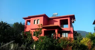 Villa 9 habitaciones con Vistas al mar, con Vista a la montaña, con Primera costa en Stratoni, Grecia